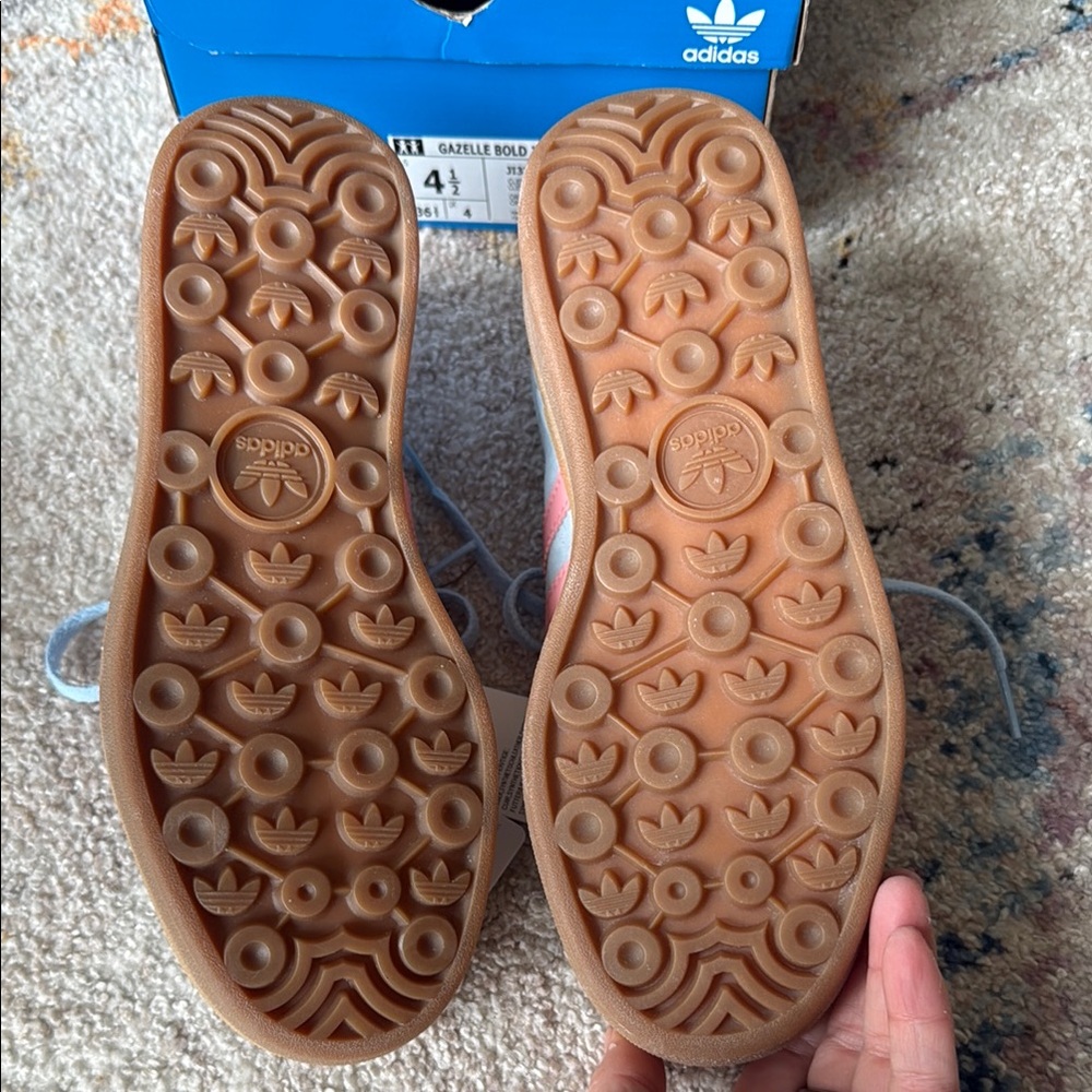 Adidas Blue and Pink Retro Sneakers - Picture 3 of 3